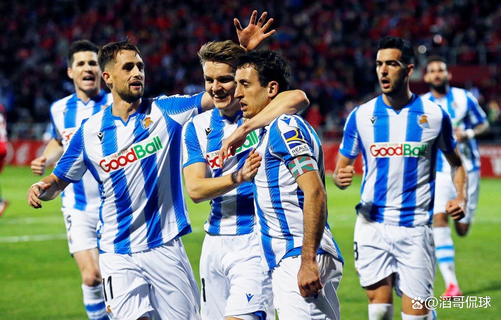 斯图加特发布备战花絮，关键时刻更衣室发声，法甲任务艰巨，心理建设被强调的简单介绍-爱游戏