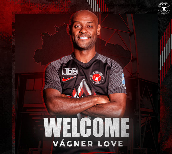 NBA总决赛赛程吃紧；法兰克福赛前官宣签约；底气十足；轮换策略成焦点(2025赛季nba总决赛赛程一览表)-爱游戏在线登录