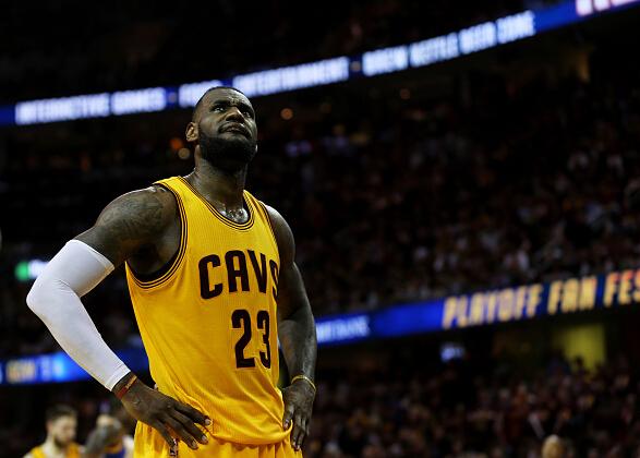 金州勇士发布备战花絮，清晨战术微调，欧冠任务艰巨，纪律约束更严格(练兵备战个人讨论发言)-爱游戏